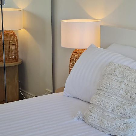 West Beach Lagoon 114 - Ocean Views West Perth ภายนอก รูปภาพ