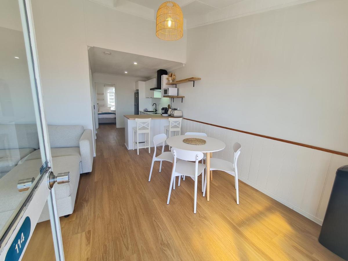 West Beach Lagoon 114 - Ocean Views West Perth ภายนอก รูปภาพ