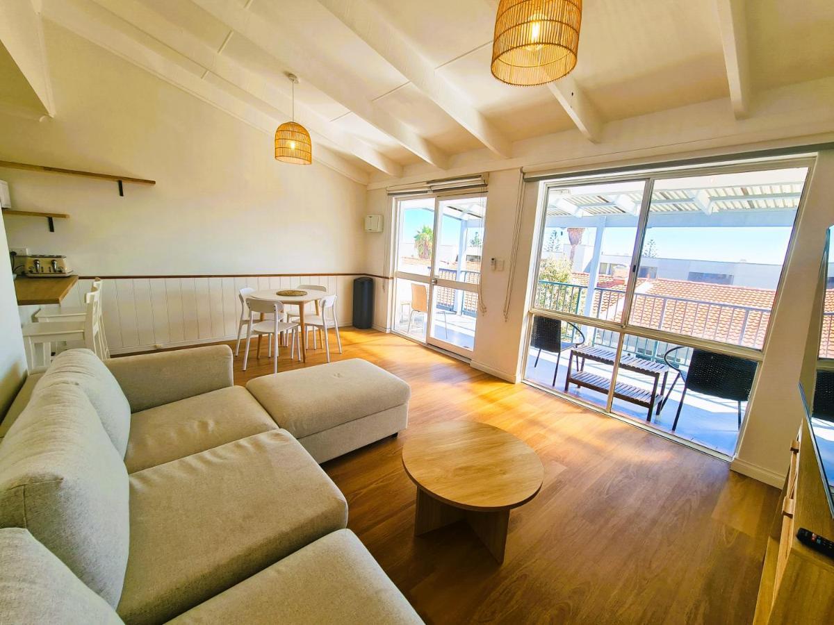West Beach Lagoon 114 - Ocean Views West Perth ภายนอก รูปภาพ